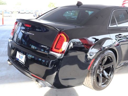 Used 2020 Chrysler 300 S RWD image 7