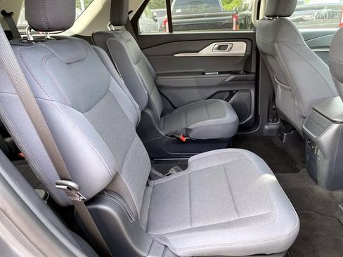 Used 2026 Ford Explorer Active AWD/4WD image 26