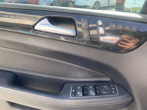 Used 2018 Mercedes-Benz GLE 350 4MATIC image 40