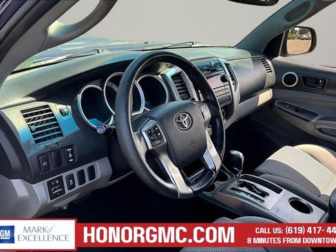 Used 2012 Toyota Tacoma PreRunner w/ TRD Sport Pkg RWD image 17