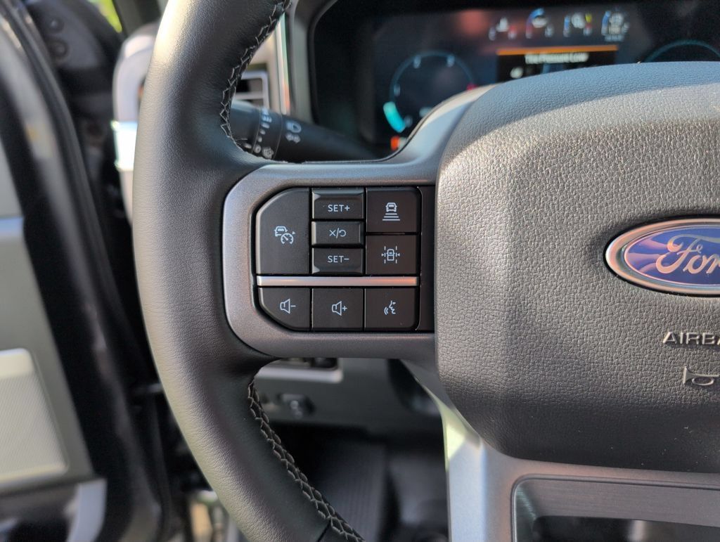New 2026 Ford F350 Lariat w/ Black Appearance Package AWD/4WD image 31