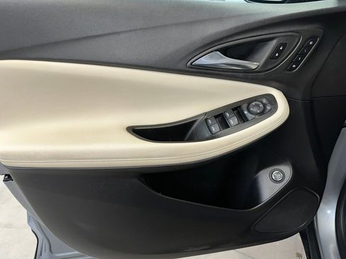 Certified 2023 Buick Encore GX Essence w/ Experience Buick Package image 5