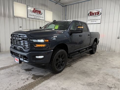 Used 2025 RAM 2500 Big Horn AWD/4WD image 30