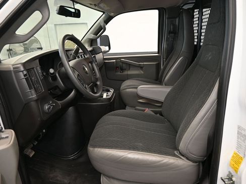 Used 2024 Chevrolet Express 2500 w/ Driver Convenience Package image 11