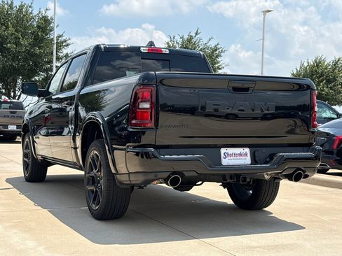 New 2026 RAM 1500 Laramie AWD/4WD image 7
