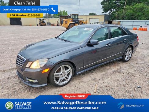 Used 2013 Mercedes-Benz E 350 4MATIC Sedan image 1