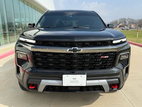 Used 2025 Chevrolet Traverse Z71 w/ Enhanced Driving Package image 7