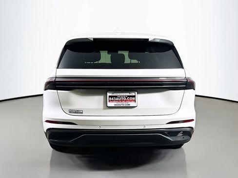 Used 2024 Lincoln Nautilus Premier w/ Equipment Group 102A AWD/4WD image 6