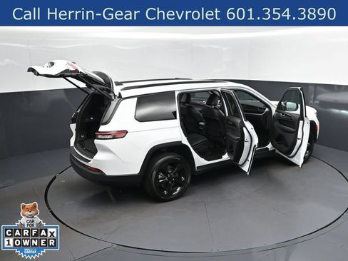 Used 2025 Jeep Grand Cherokee L Altitude AWD/4WD image 45