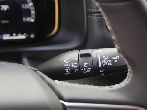 New 2025 Jeep Wagoneer L Series II w/ Premium Group I image 33