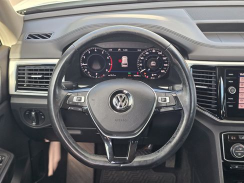 Used 2018 Volkswagen Atlas SEL Premium AWD/4WD image 15
