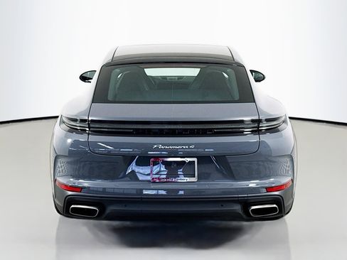Certified 2025 Porsche Panamera 4 image 10