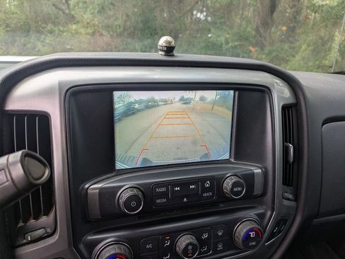 Used 2017 Chevrolet Silverado 2500 LT w/ LT Convenience Package image 24