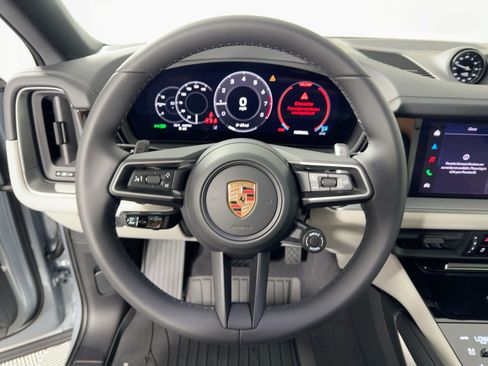 Certified 2026 Porsche Cayenne Coupe AWD/4WD image 11