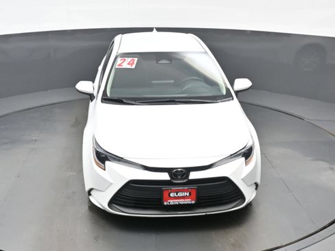 Used 2024 Toyota Corolla LE FWD image 32