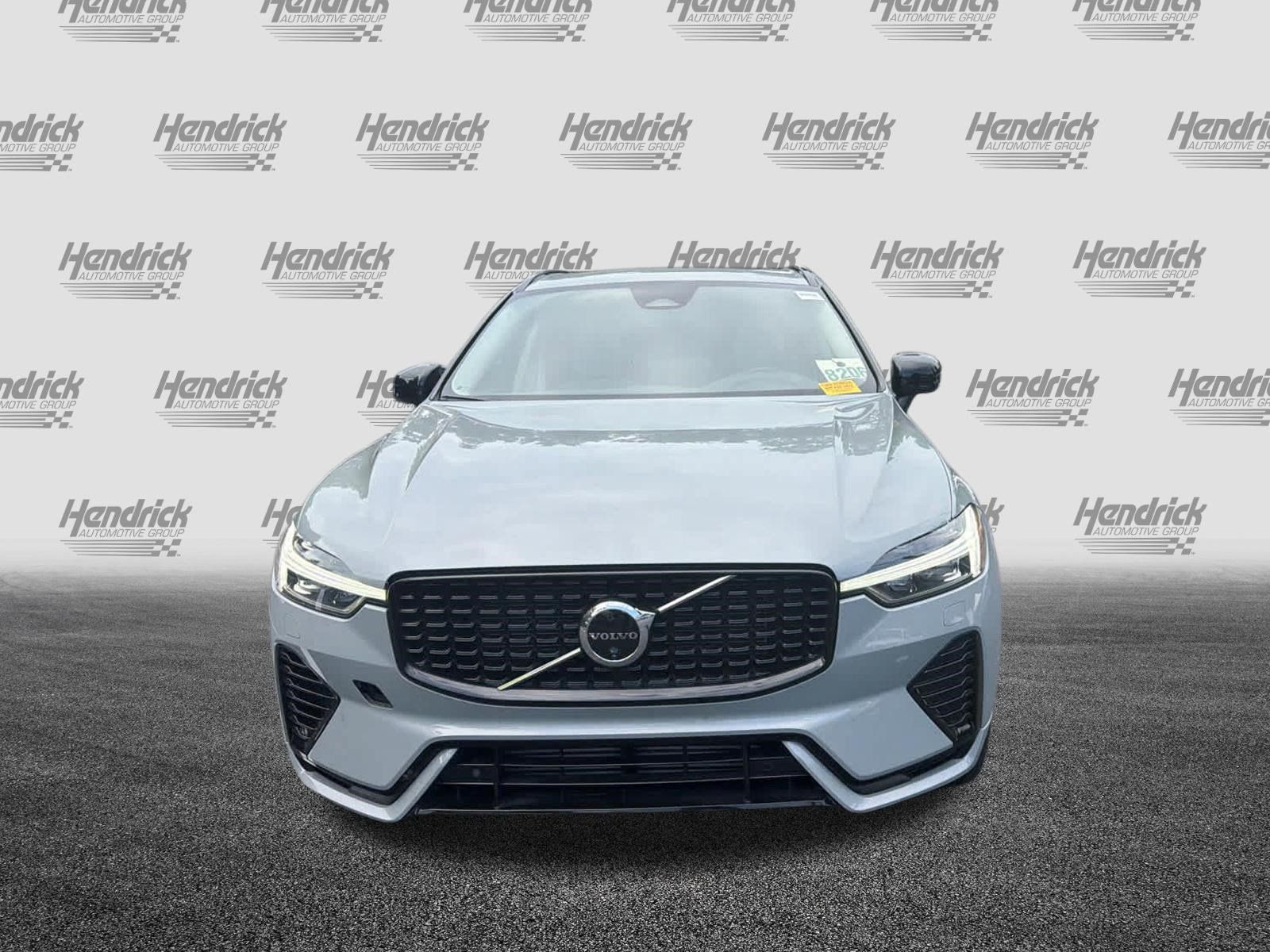 Used 2024 Volvo XC60 T8 Plus w/ Protection Package Premier AWD/4WD image 5