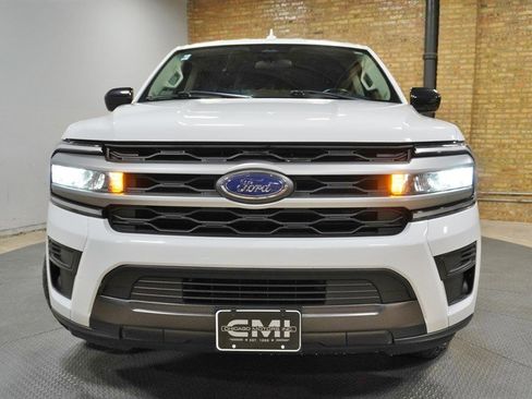 Used 2024 Ford Expedition XL AWD/4WD image 4