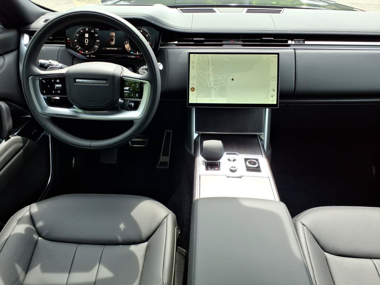 New 2027 Land Rover Range Rover Long Wheelbase SE AWD/4WD image 4