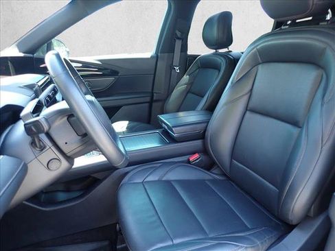 Used 2024 Lincoln Nautilus Premier w/ Equipment Group 102A AWD/4WD image 12