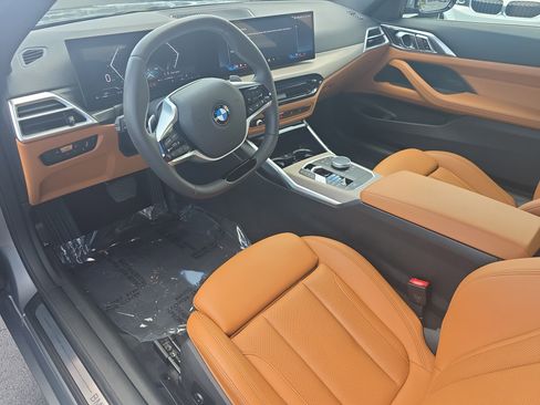 Used 2025 BMW 430i Coupe w/ Convenience Package image 15