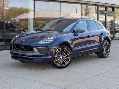 New 2026 Porsche Macan Turbo AWD/4WD image 1