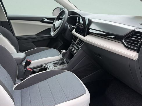 New 2026 Volkswagen Taos S FWD image 27