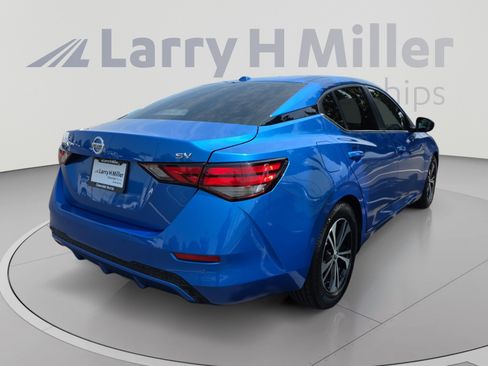 Used 2022 Nissan Sentra SV w/ Trunk Package FWD image 5