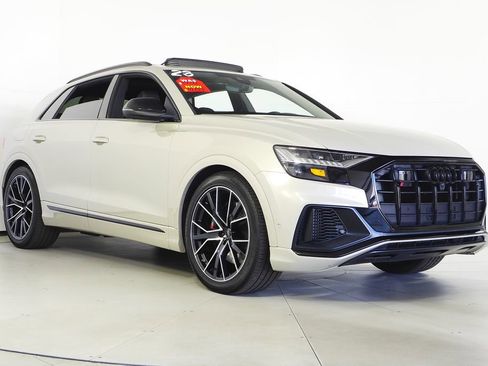 Used 2023 Audi SQ8 Premium Plus w/ SQ8 Luxury Package AWD/4WD image 4