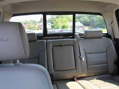 Used 2015 GMC Sierra 1500 Denali RWD image 32