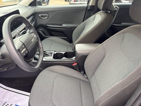 Used 2025 Kia K4 FWD image 12
