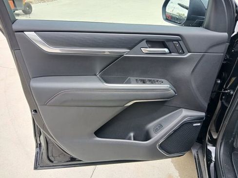 New 2026 GMC Acadia Elevation w/ Black Edition AWD/4WD image 12