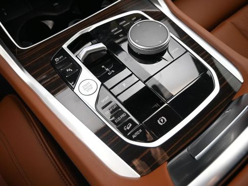 New 2027 BMW X6 xDrive40i AWD/4WD image 16