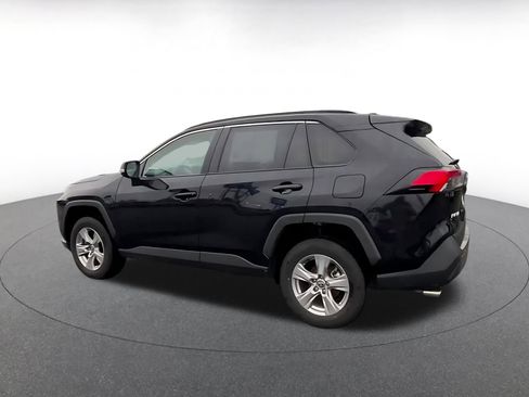 Used 2025 Toyota RAV4 XLE image 10