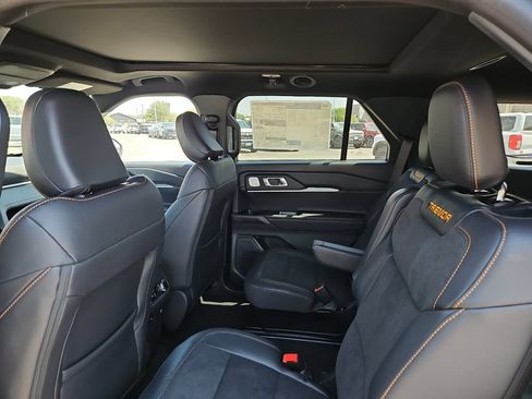New 2026 Ford Explorer Tremor w/ Tremor Ultimate Package AWD/4WD image 19