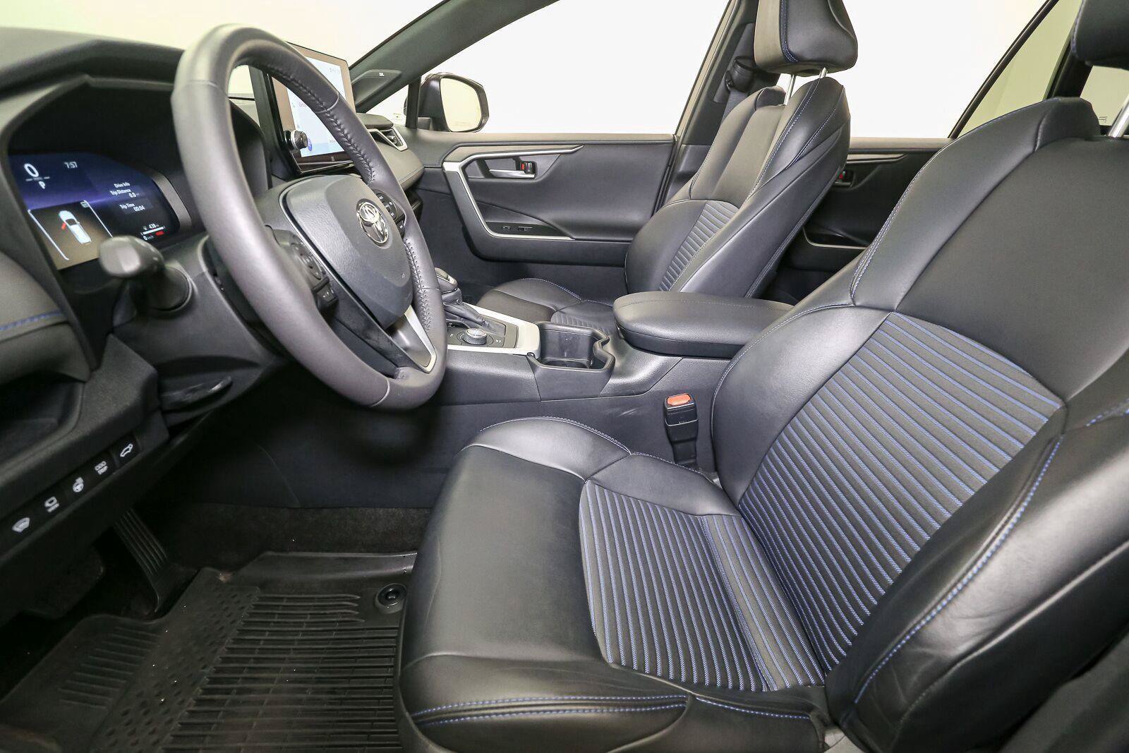 Used 2023 Toyota RAV4 XSE AWD/4WD image 47