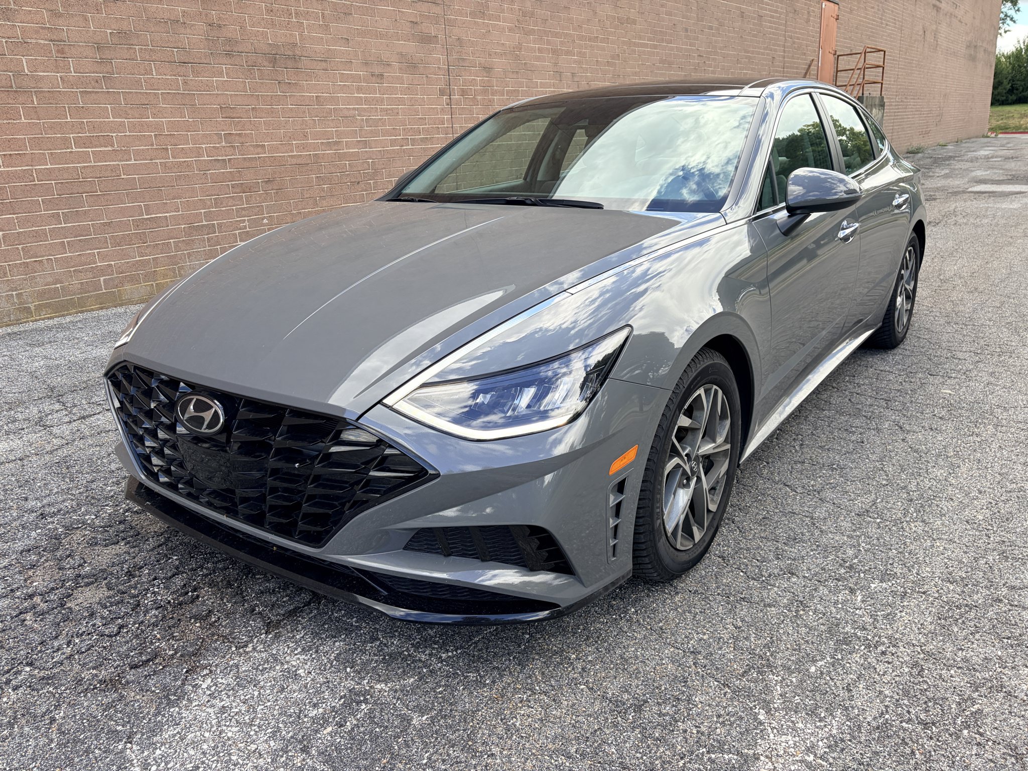 Used 2022 Hyundai Sonata SEL w/ Convenience Package FWD image 1