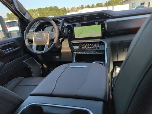 New 2026 GMC Sierra 2500 Denali w/ Denali Reserve Package image 17