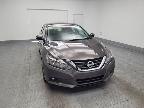 Used 2017 Nissan Altima 2.5 SV w/ Convenience Package FWD image 14