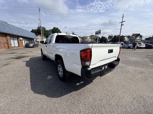Used 2019 Toyota Tacoma SR RWD image 34