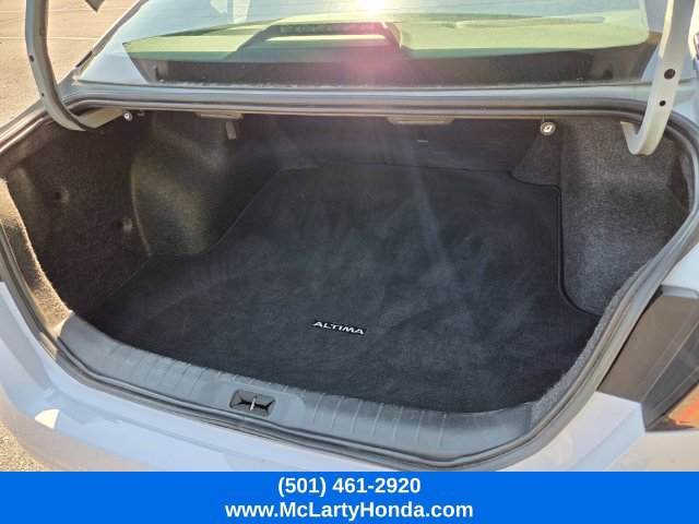 Used 2024 Nissan Altima 2.5 SR FWD image 14