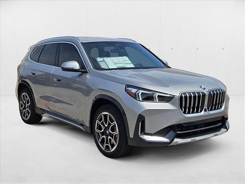 Used 2025 BMW X1 xDrive28i w/ Premium Package image 7