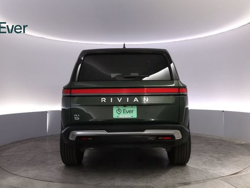 Used 2024 Rivian R1S Adventure Dual AWD/4WD image 15