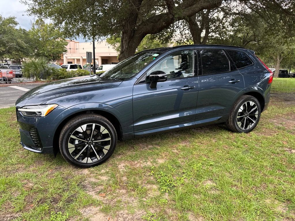 Certified 2026 Volvo XC60 B5 Plus AWD/4WD image 4