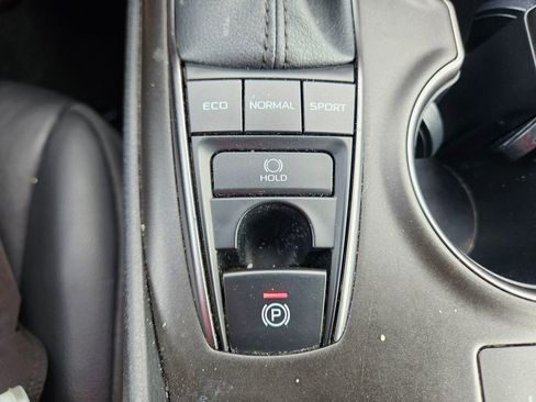 Used 2023 Toyota Camry XSE image 28