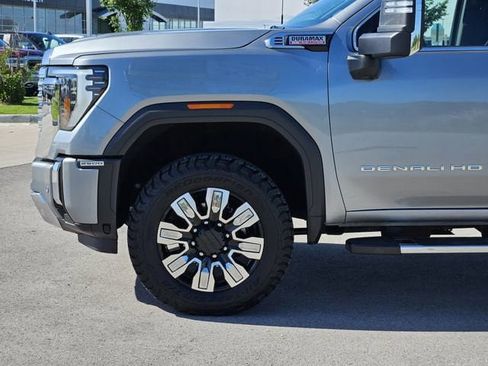 Used 2024 GMC Sierra 2500 Denali w/ Denali Reserve Package AWD/4WD image 10