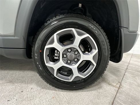 Used 2022 Jeep Compass Trailhawk w/ Trailhawk Convenience Group image 14