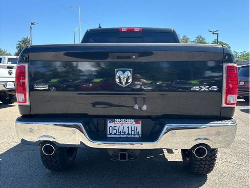 Used 2017 RAM 1500 Laramie w/ Convenience Group AWD/4WD image 6