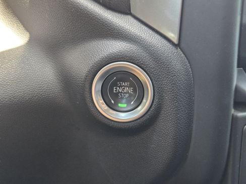 Used 2019 Chevrolet Silverado 1500 LT w/ Texas Edition RWD image 15