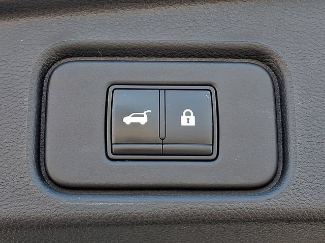 Used 2022 Nissan Pathfinder SL AWD/4WD image 31