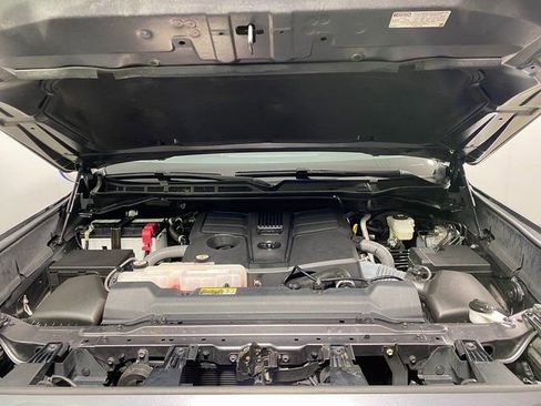 Used 2022 Toyota Tundra SR5 w/ SR5 Convenience Package image 22